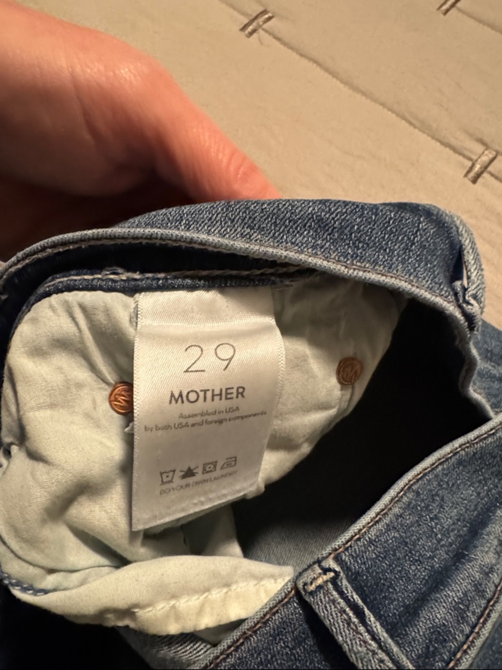Mother Blue Jeans The Weekender Fray Bootcut-Size 29-Good Stretch - Picture 8 of 10
